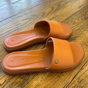 Reef Cushion Sunny Slide Sandals Women’s Size 8 Cognac Brown Comfort Slides
